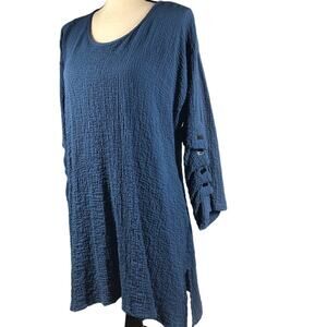Yushi blue long tunic with bead accented sleeves  medium
